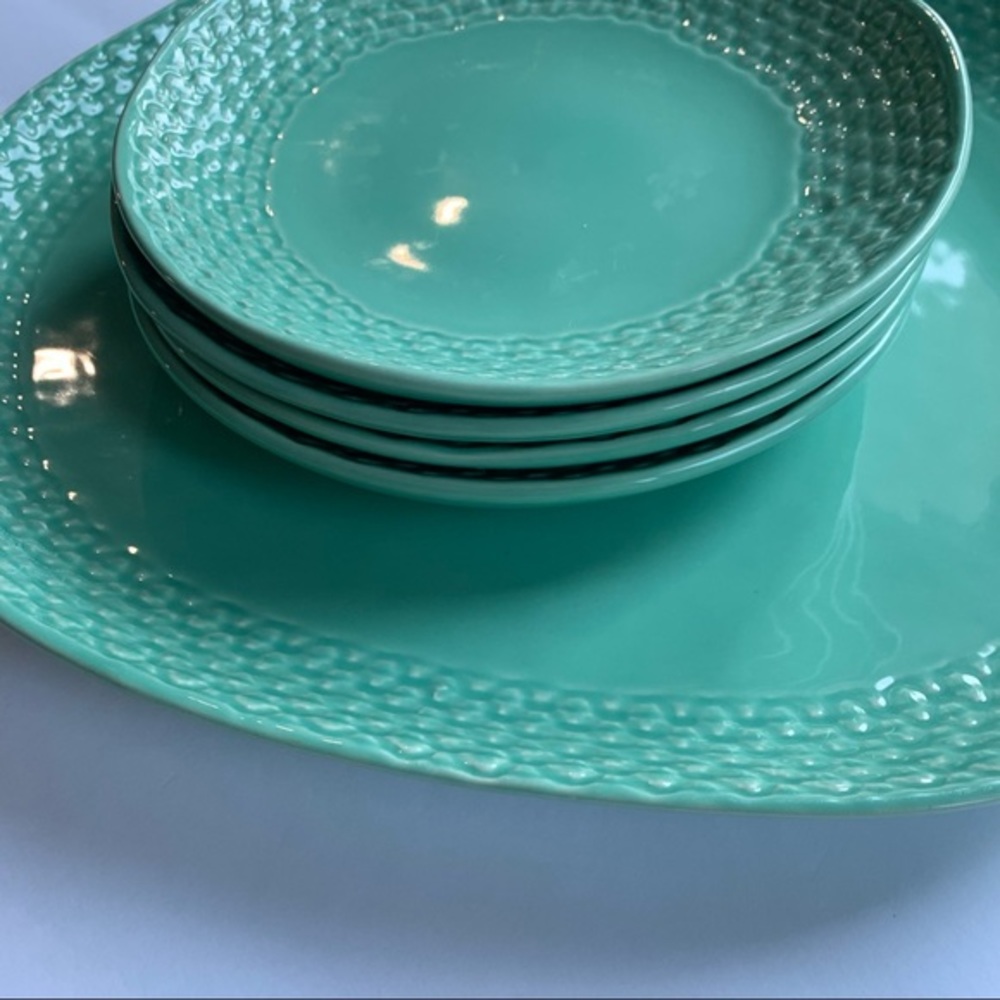 TAHARI 4 PLATES IN TEAL